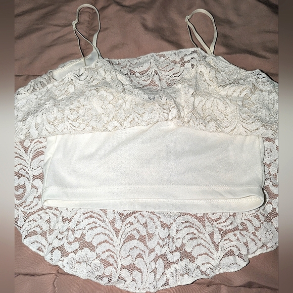 Lace Crop Top! - Picture 3 of 4